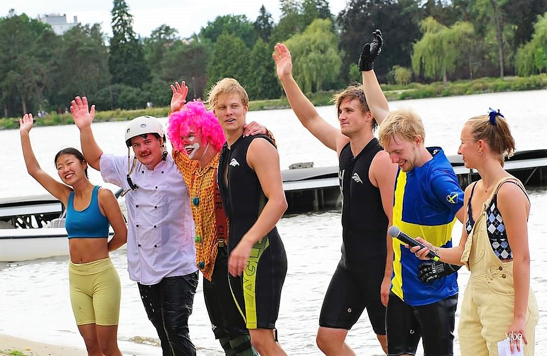 Käglornas Show-Ski Team imponerar stort under Youro-Kup i Frankrike!